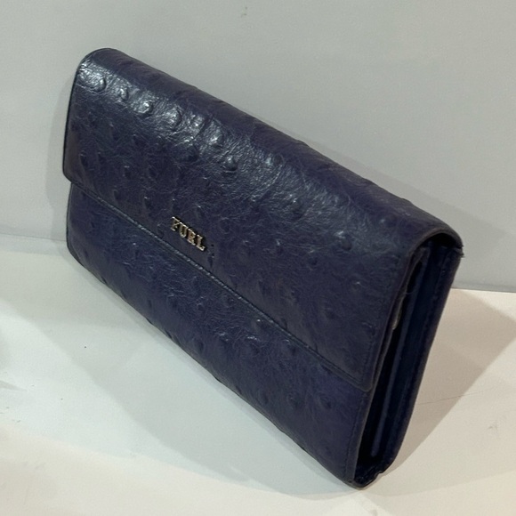 Furla Purple Embossed leather wallet Clutch - Picture 3 of 8